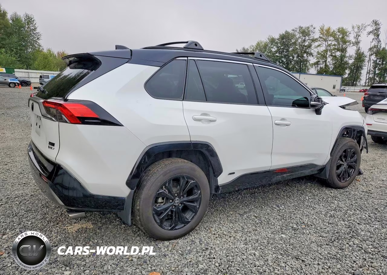 2025 Toyota Rav4 Xse VIN:2T3E6RFV9SW084944 - 3