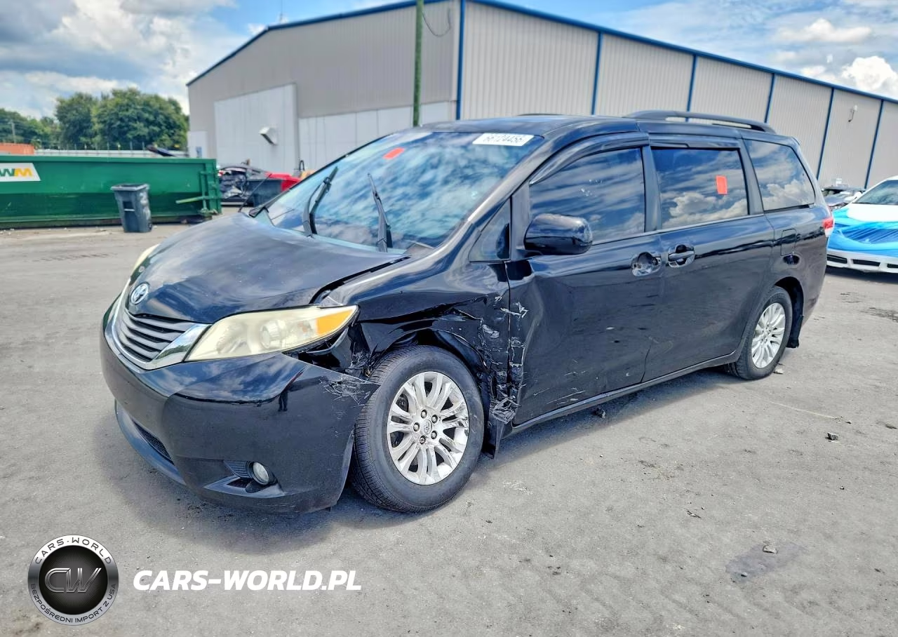2013 Toyota Sienna Xle 8-Passenger VIN:5TDYK3DCXDS343307 - 1
