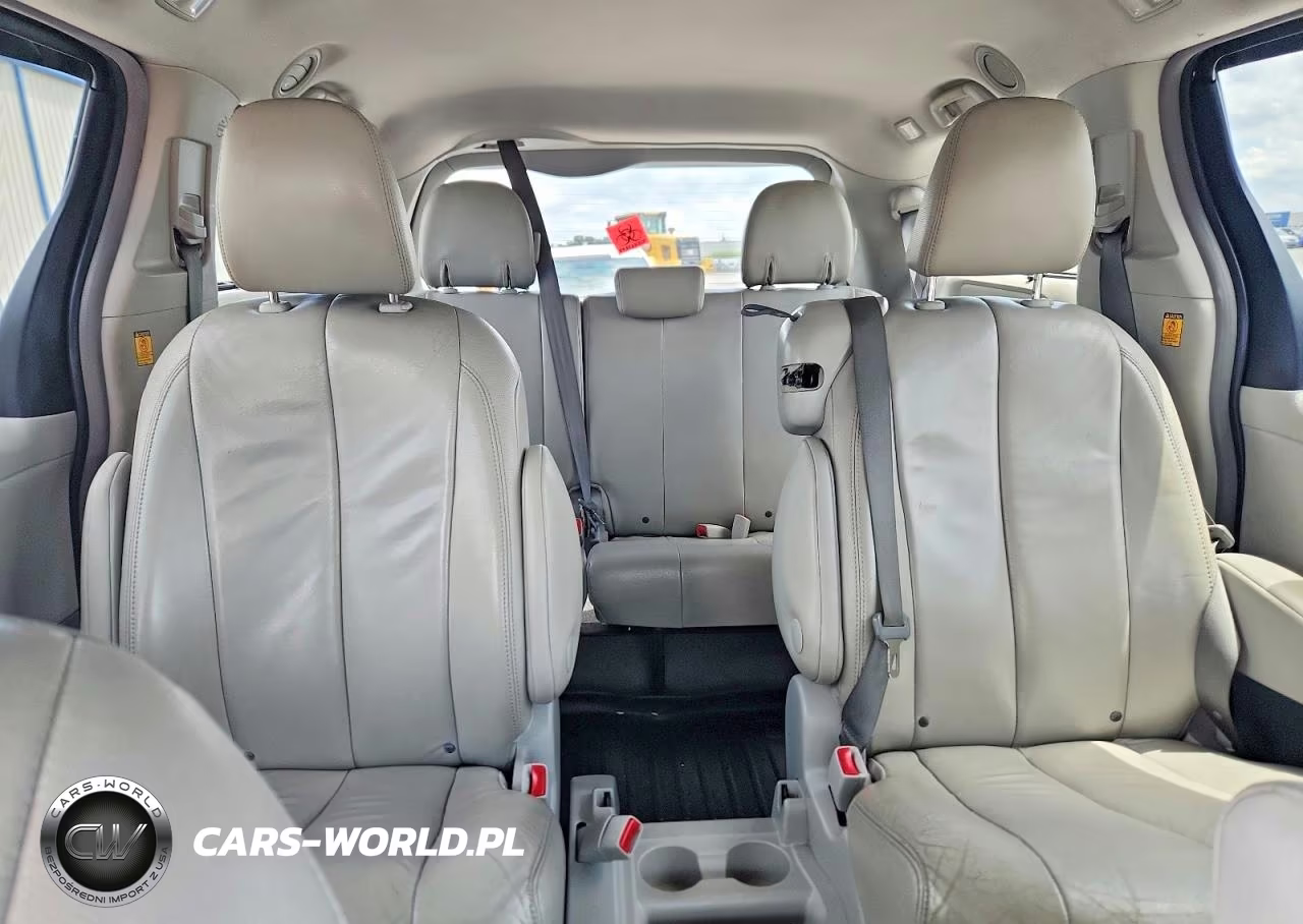 2013 Toyota Sienna Xle 8-Passenger VIN:5TDYK3DCXDS343307 - 10