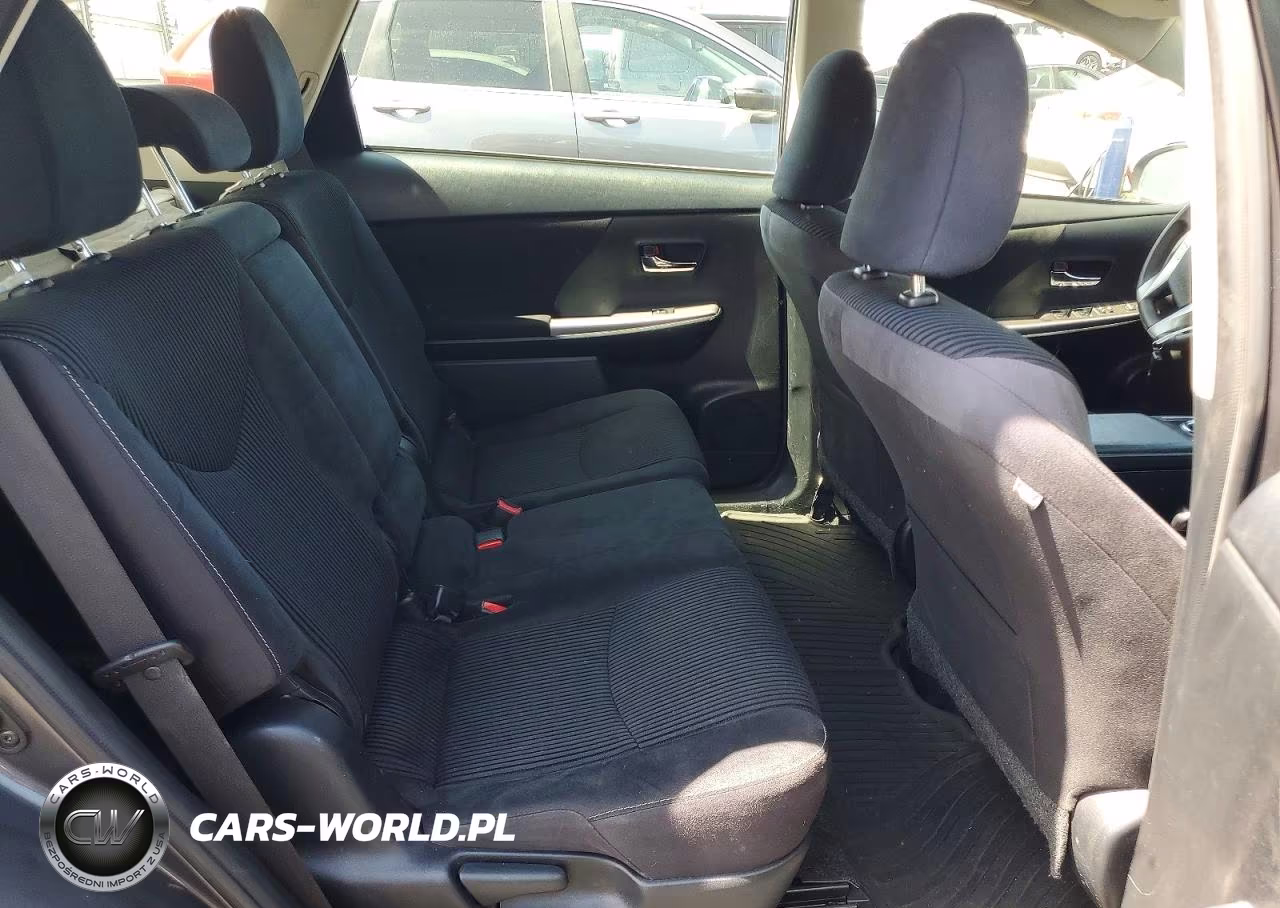 2015 Toyota Prius V Three VIN:JTDZN3EUXFJ031698 - 10