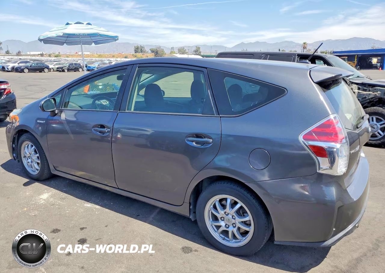 2015 Toyota Prius V Three VIN:JTDZN3EUXFJ031698 - 2