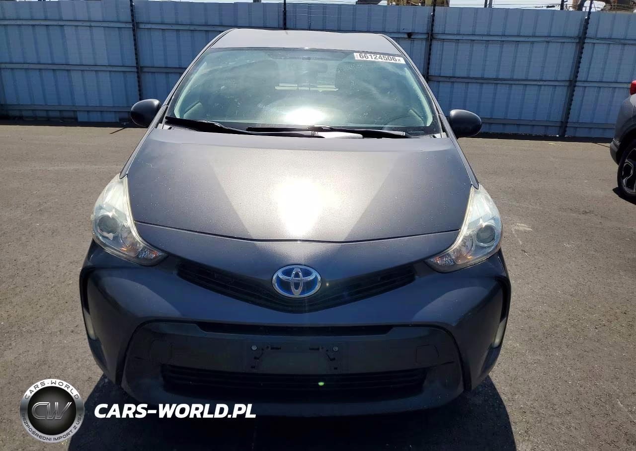 2015 Toyota Prius V Three VIN:JTDZN3EUXFJ031698 - 5
