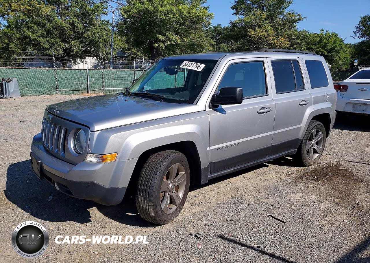 2015 Jeep Patriot Latitude – zdjęcie 1 z 12