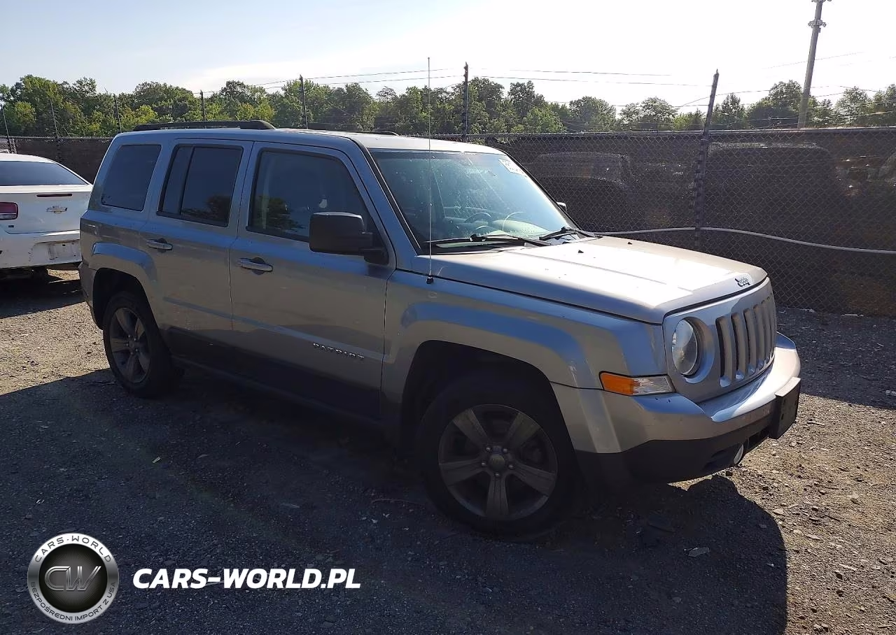 2015 Jeep Patriot Latitude VIN:1C4NJPFA0FD318567 - 4