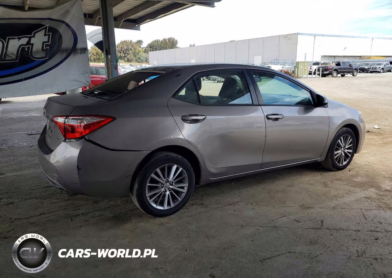 2015 Toyota Corolla Le Plus VIN:5YFBURHE4FP188067 - 3
