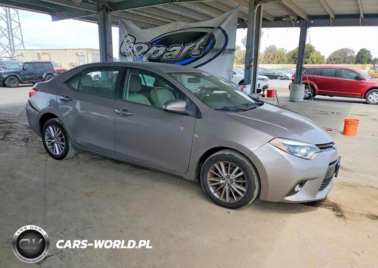 2015 Toyota Corolla Le Plus VIN:5YFBURHE4FP188067 - 4
