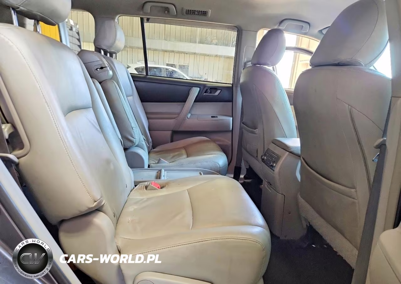 2011 Toyota Highlander Base VIN:5TDZA3EH4BS010311 - 11