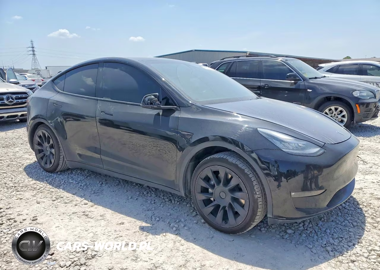 2021 Tesla Model Y VIN:5YJYGDEE3MF143610 - 4
