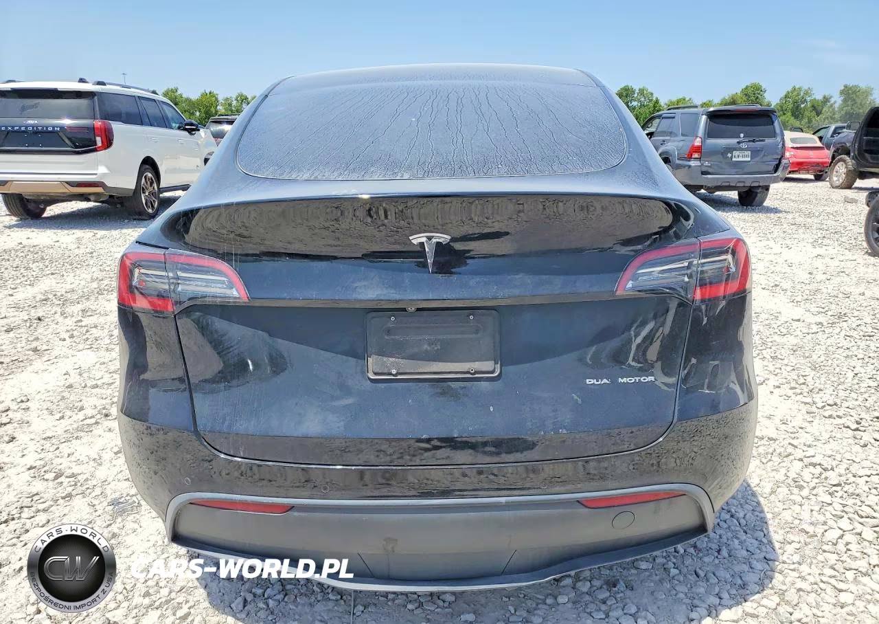 2021 Tesla Model Y VIN:5YJYGDEE3MF143610 - 6