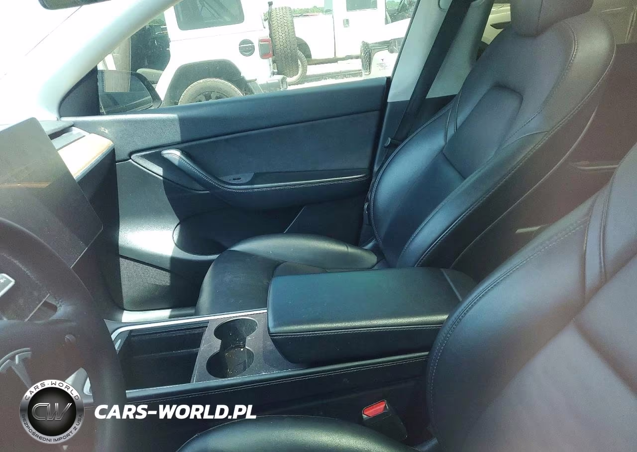 2021 Tesla Model Y VIN:5YJYGDEE3MF143610 - 7
