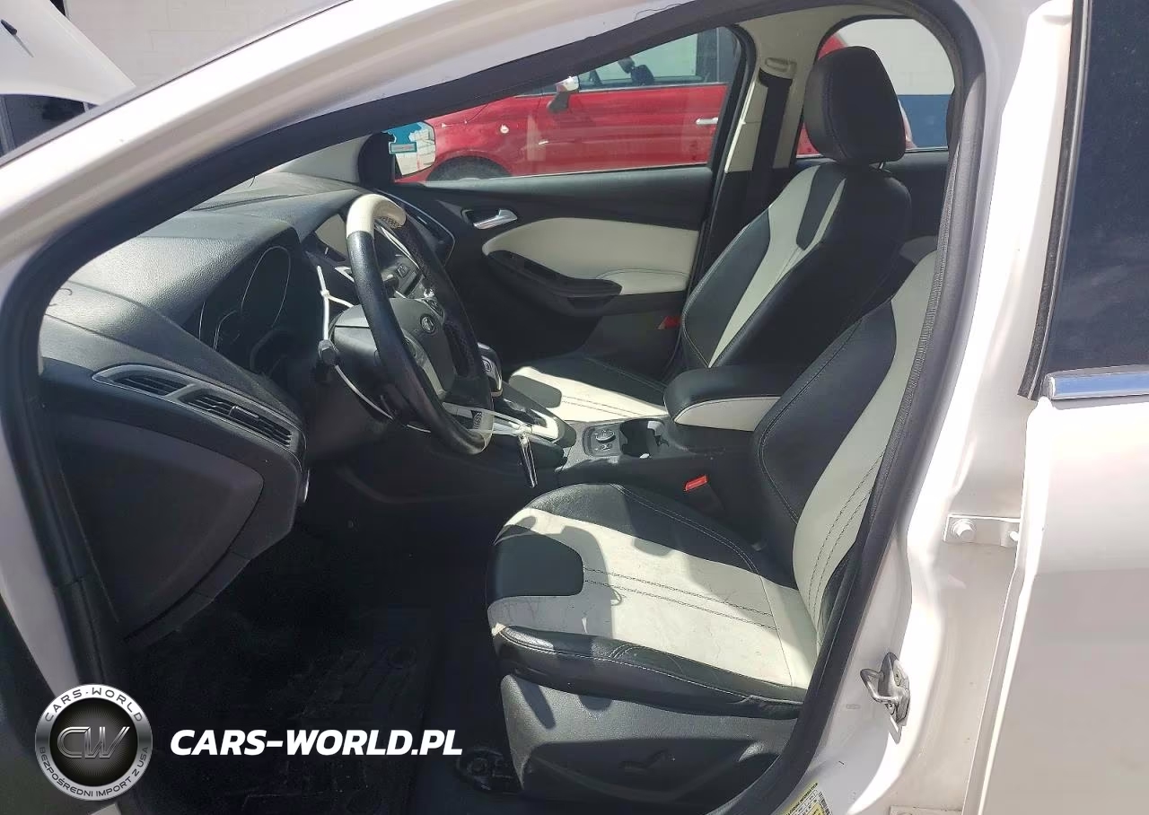 2014 Ford Focus Titanium VIN:1FADP3N28EL149535 - 7
