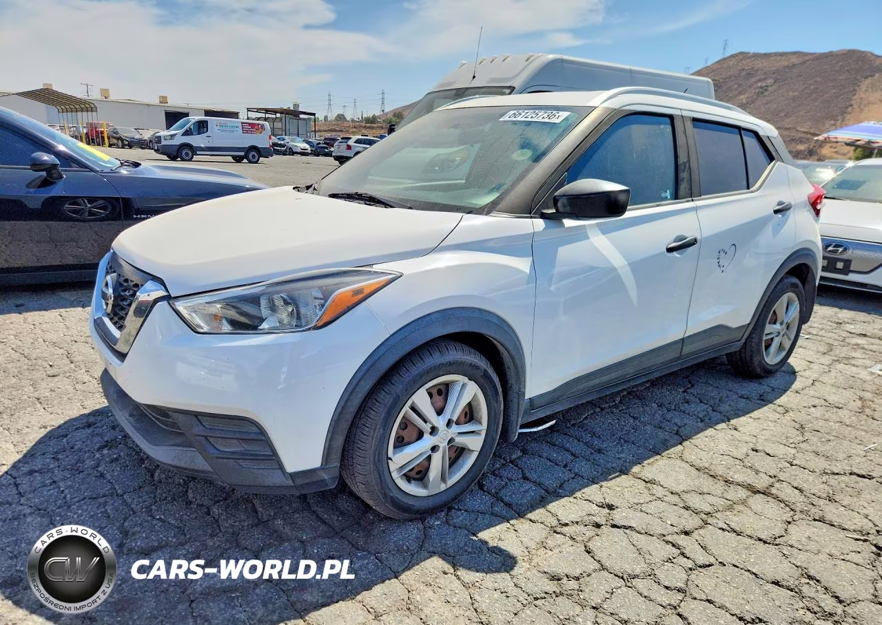 2018 Nissan Kicks S
