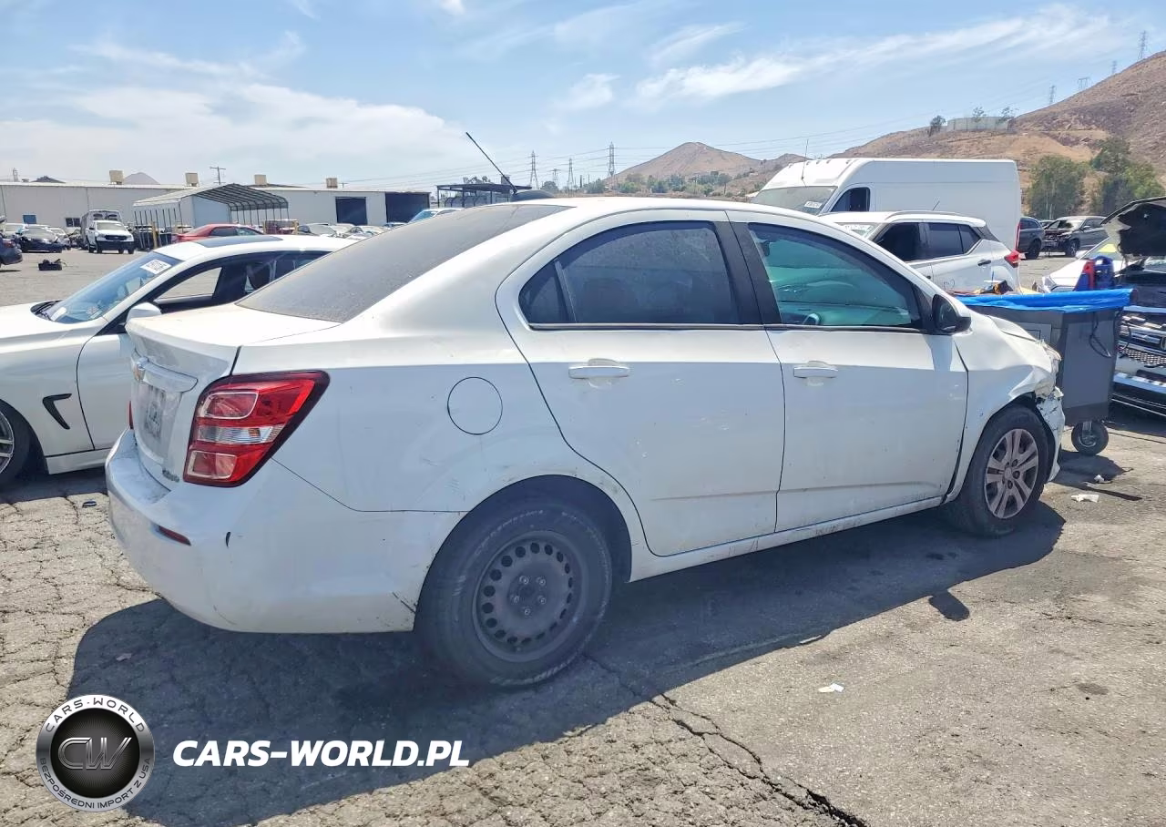 2017 Chevrolet Sonic Ls VIN:1G1JB5SHXH4123137 - 3