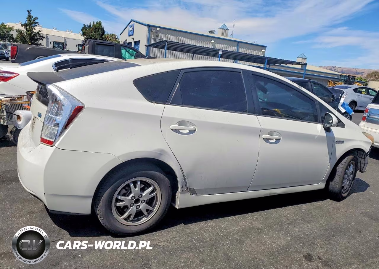 2010 Toyota Prius Ii VIN:JTDKN3DU2A0221335 - 3