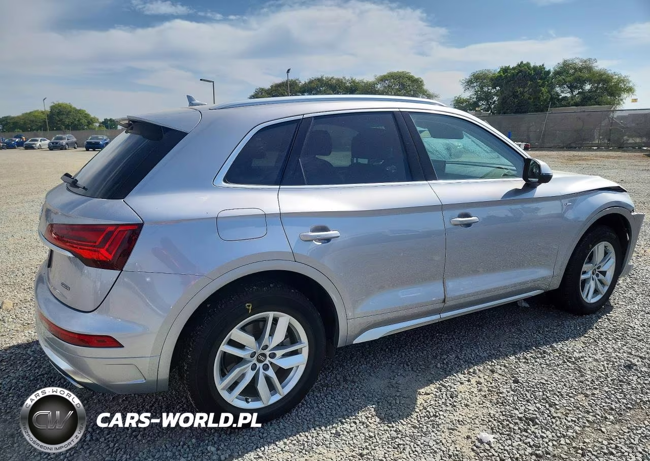 2022 Audi Q5 Premium 45 VIN:WA1GAAFY3N2105541 - 3