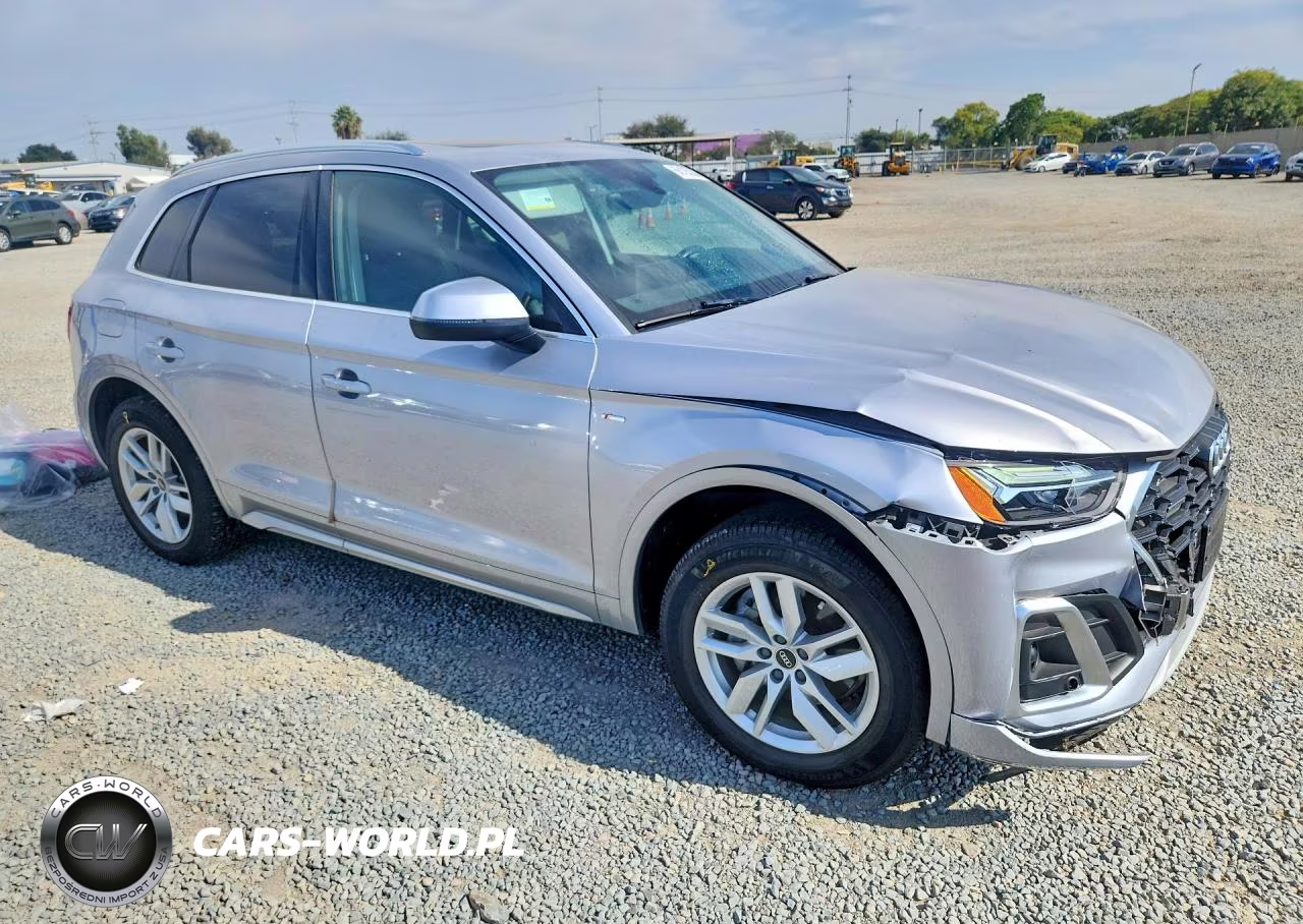 2022 Audi Q5 Premium 45 VIN:WA1GAAFY3N2105541 - 4