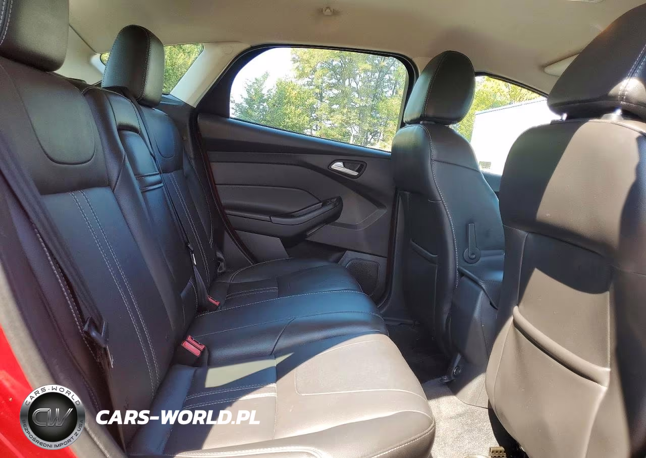 2013 Ford Focus Se VIN:1FADP3K28DL117218 - 10