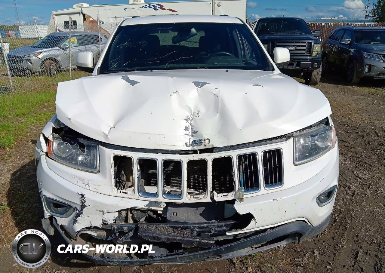 2015 Jeep Grand Cherokee Laredo VIN:1C4RJFAG8FC234249 - 5