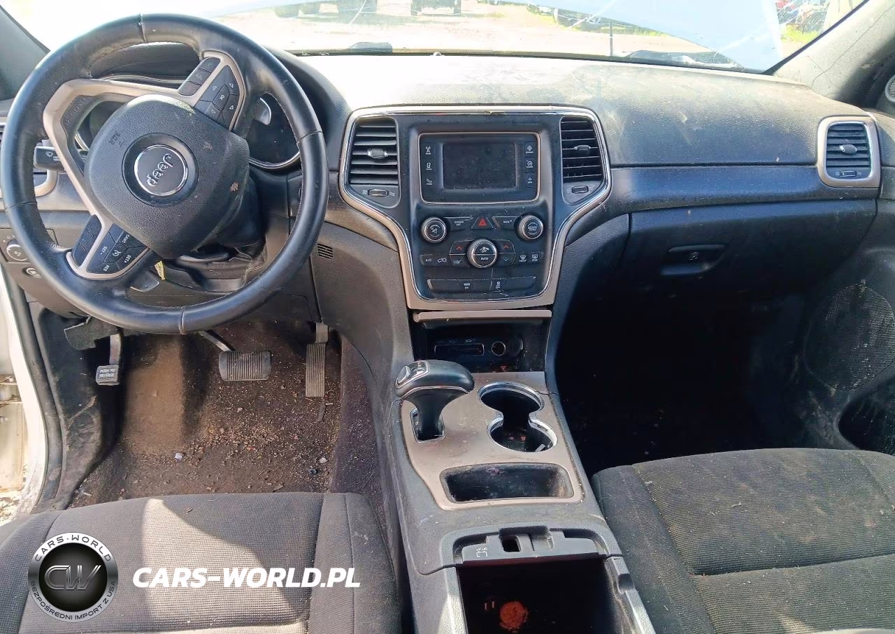 2015 Jeep Grand Cherokee Laredo VIN:1C4RJFAG8FC234249 - 8