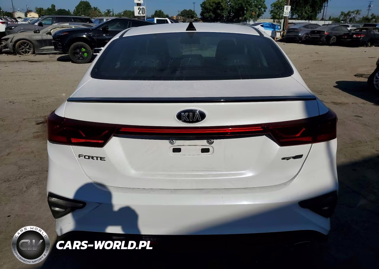 2021 Kia Forte Gt Line VIN:3KPF34AD0ME285130 - 6