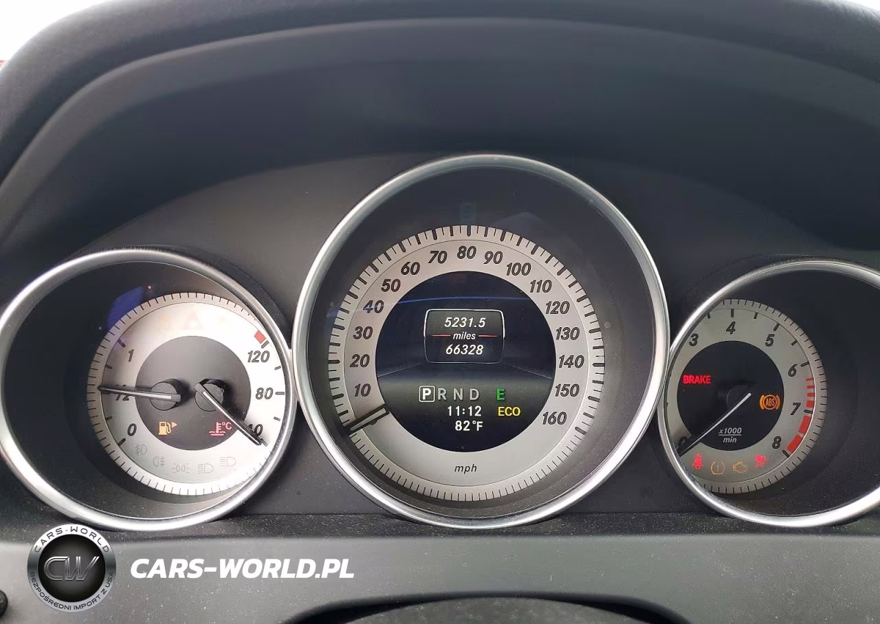 2014 Mercedes-Benz C 300 4Matic VIN:WDDGF8AB0ER319323 - 9