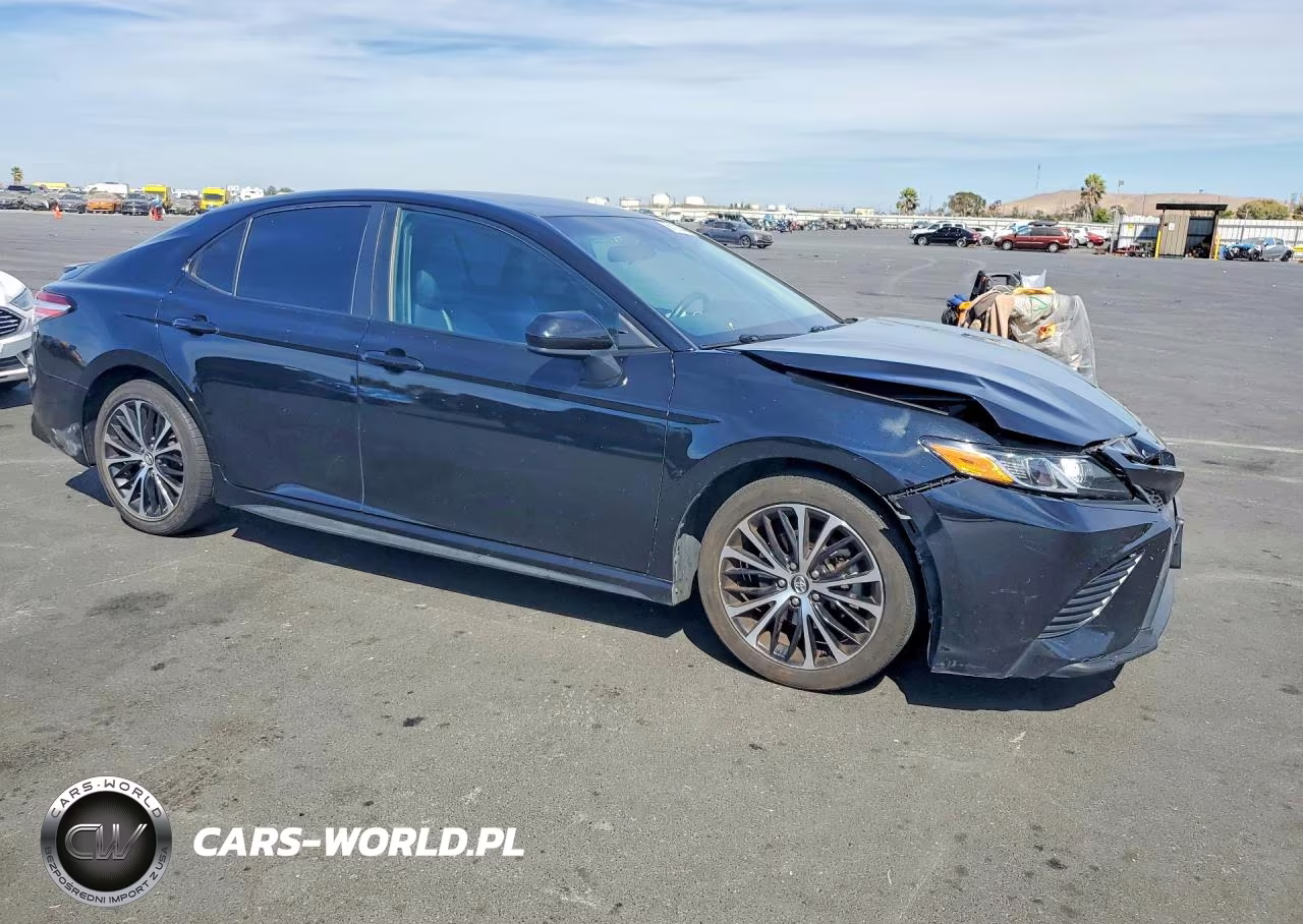 2020 Toyota Camry Se VIN:4T1G11AK2LU920366 - 4