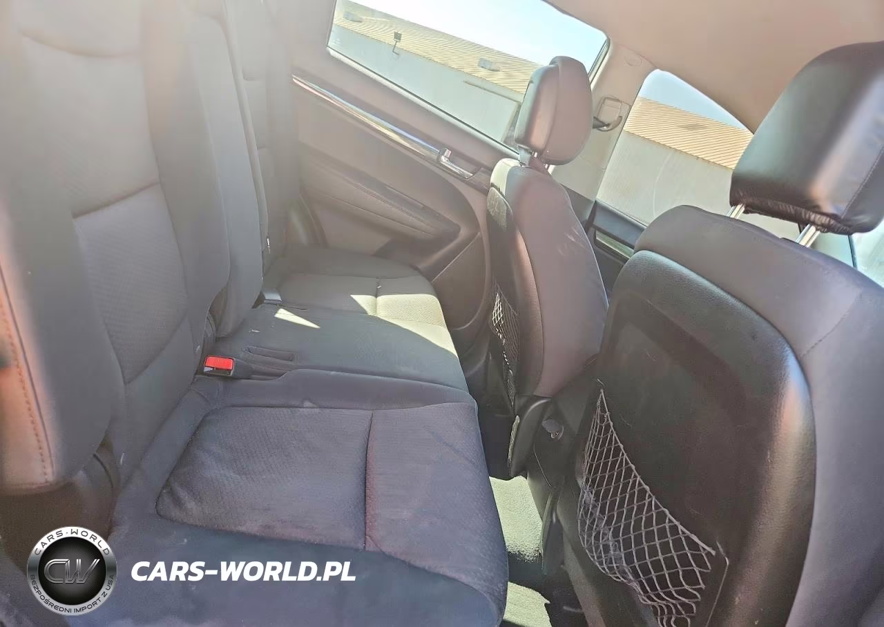 2012 Kia Sorento Lx VIN:5XYKT4A19CG215728 - 11
