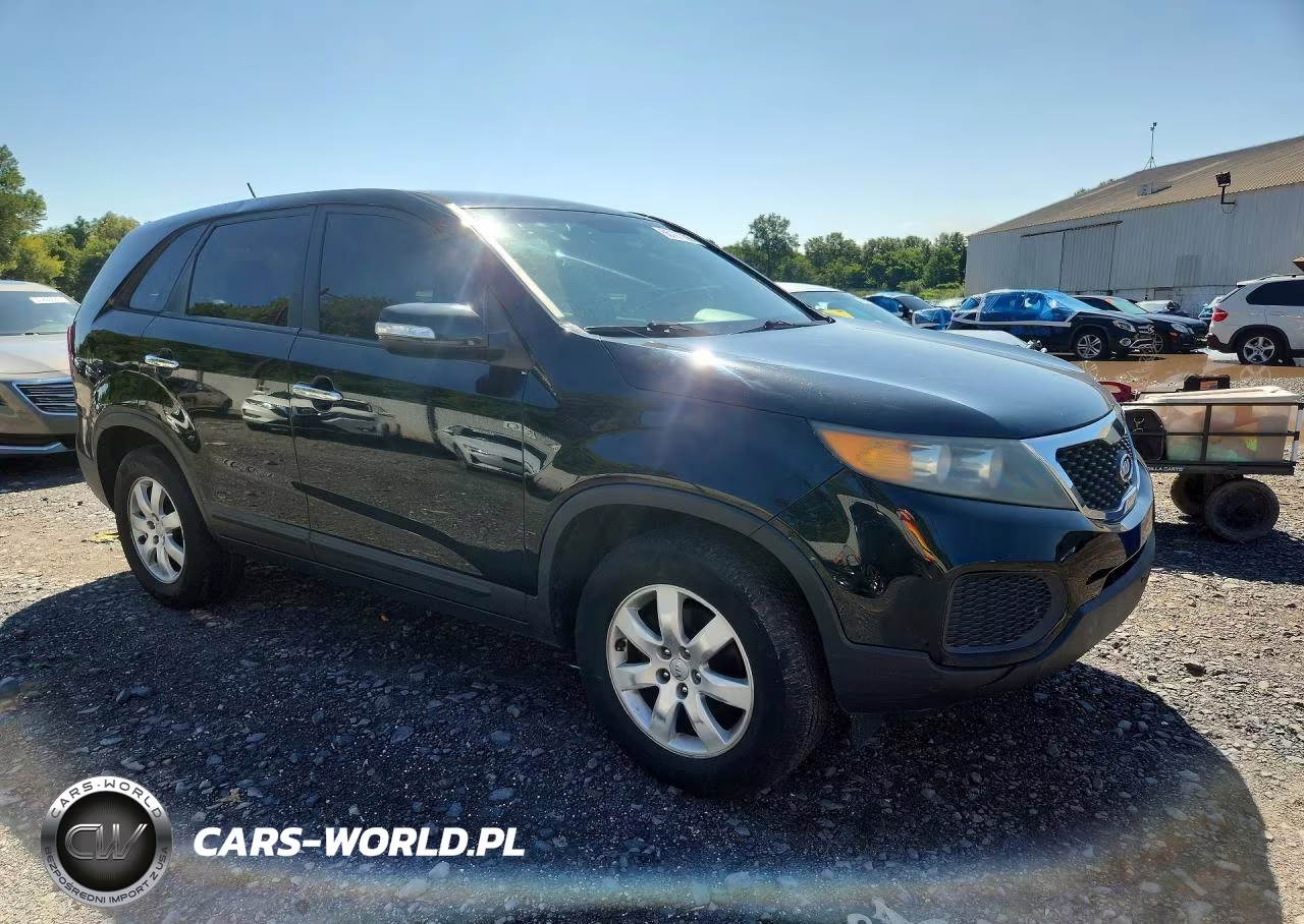 2012 Kia Sorento Lx VIN:5XYKT4A19CG215728 - 4