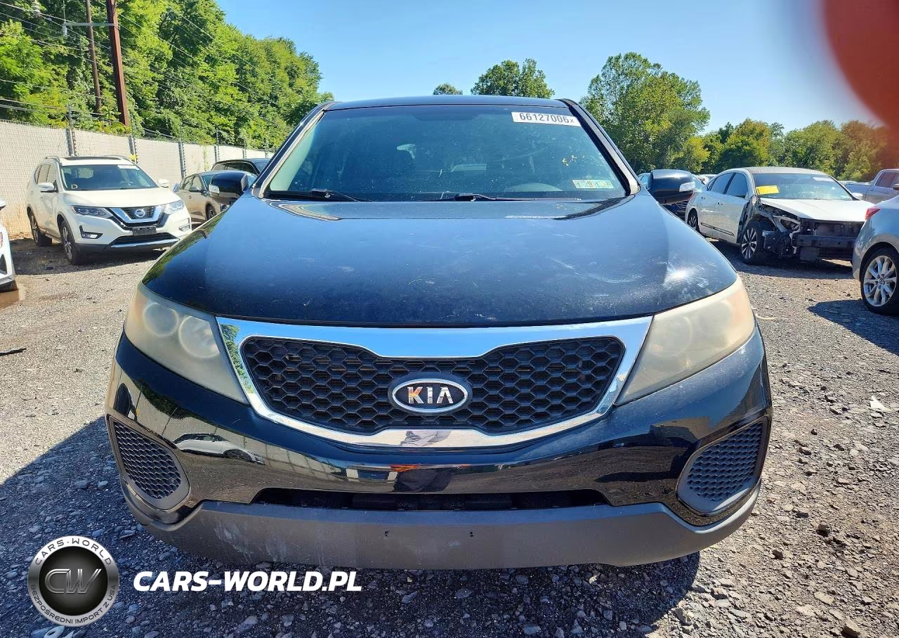2012 Kia Sorento Lx VIN:5XYKT4A19CG215728 - 5