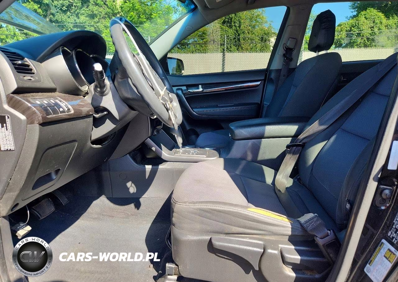 2012 Kia Sorento Lx VIN:5XYKT4A19CG215728 - 7