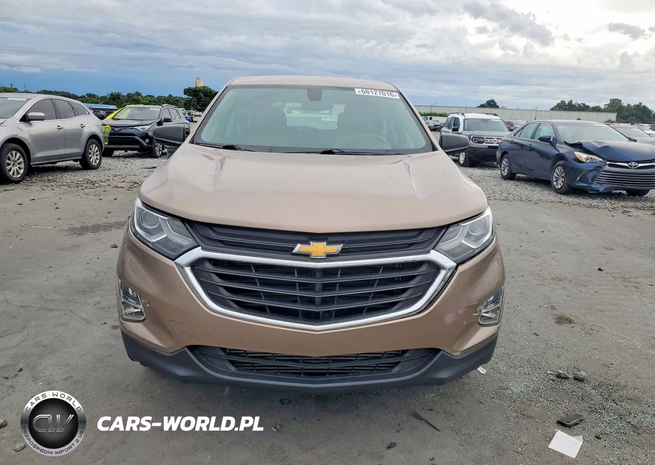 2018 Chevrolet Equinox Ls VIN:2GNAXHEV7J6337820 - 5