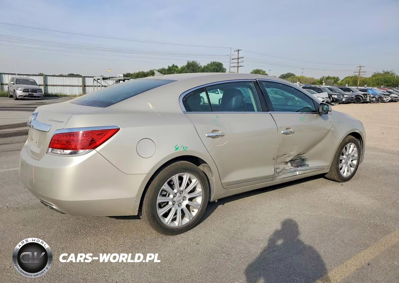 2013 Buick Lacrosse VIN:1G4GC5E39DF286130 - 3
