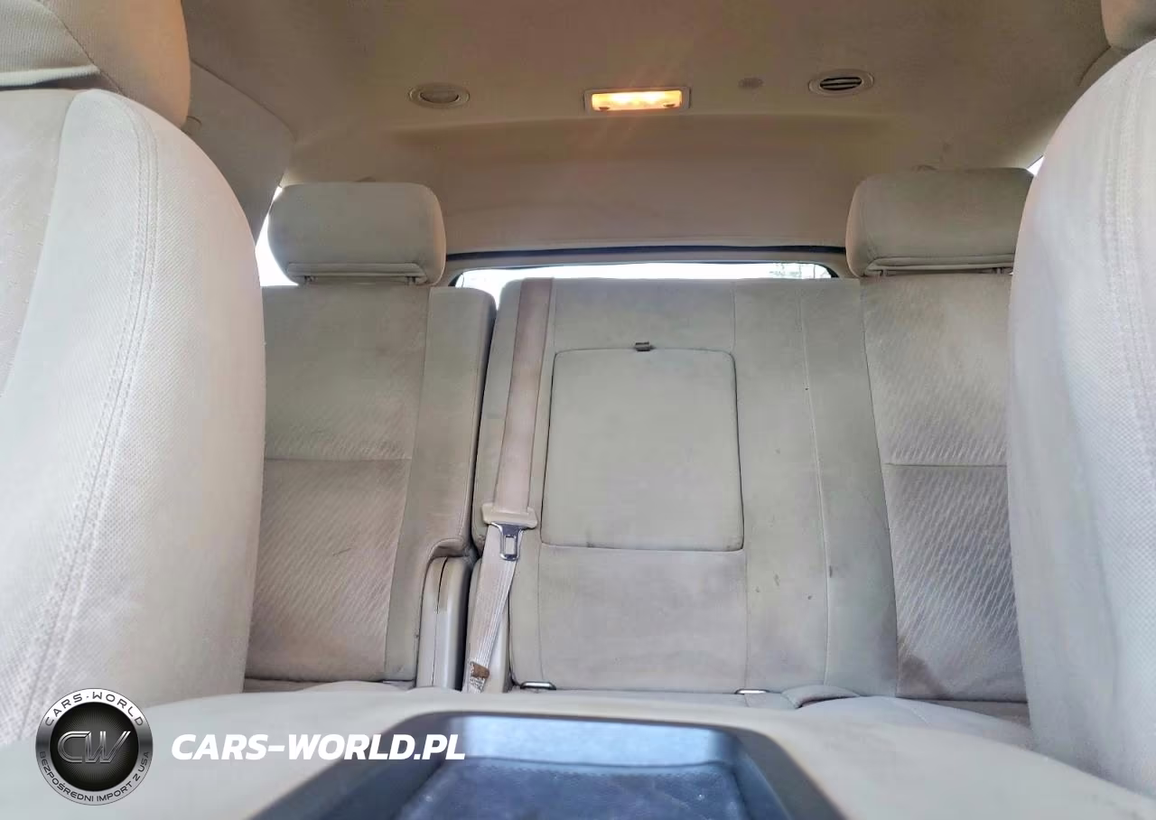 2010 Chevrolet Tahoe C1500 Ls VIN:1GNUCAE00AR282443 - 10