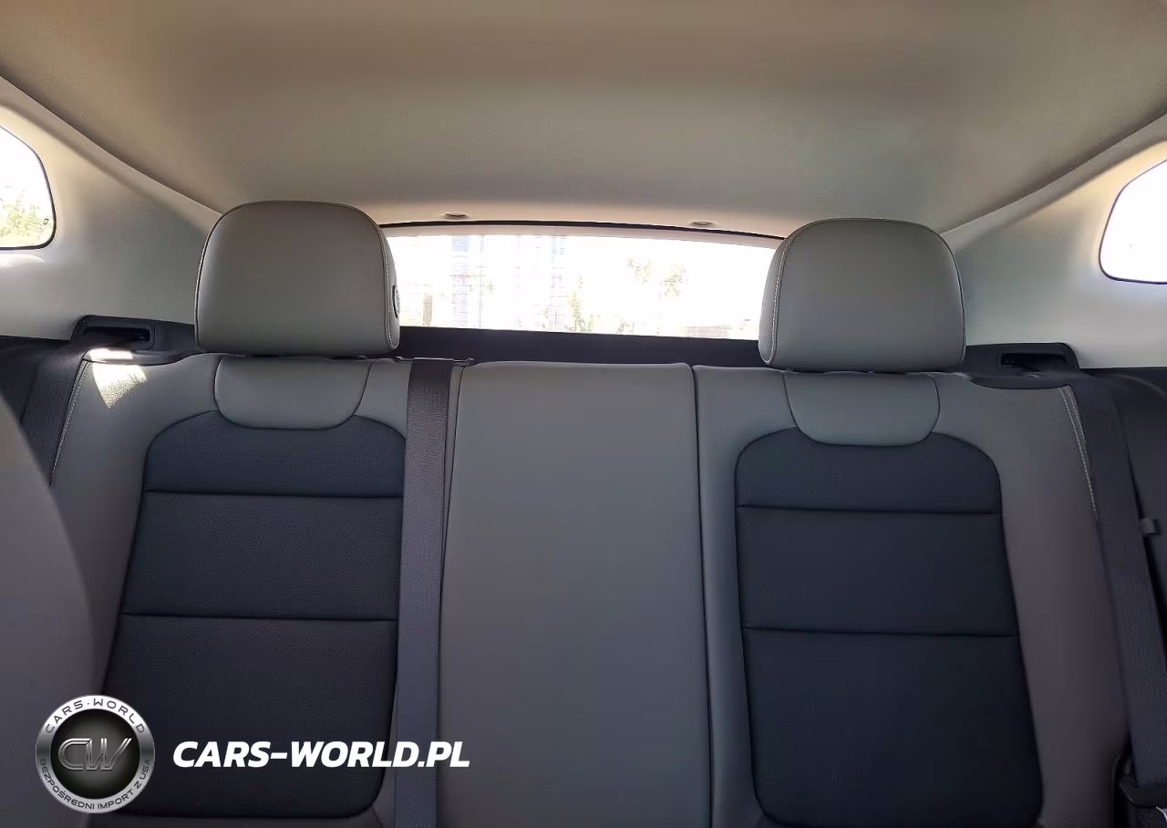 2025 Chevrolet Trax Activ VIN:KL77LKEP9SC032791 - 10