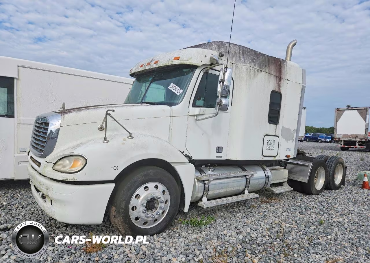 2005 Freightliner Columbia 120 Semi Truck