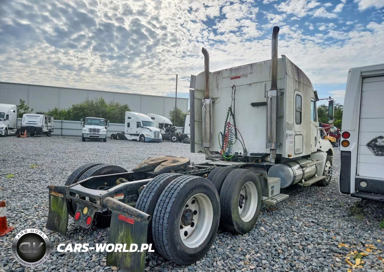 2005 Freightliner Columbia 120 Semi Truck VIN:1FUJA6AV15LN73907 - 3