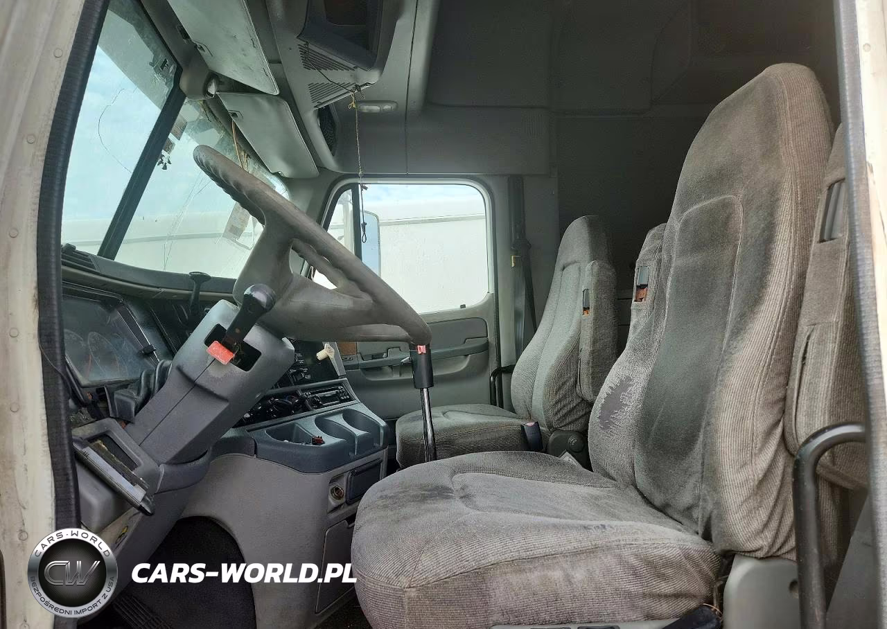 2005 Freightliner Columbia 120 Semi Truck VIN:1FUJA6AV15LN73907 - 7