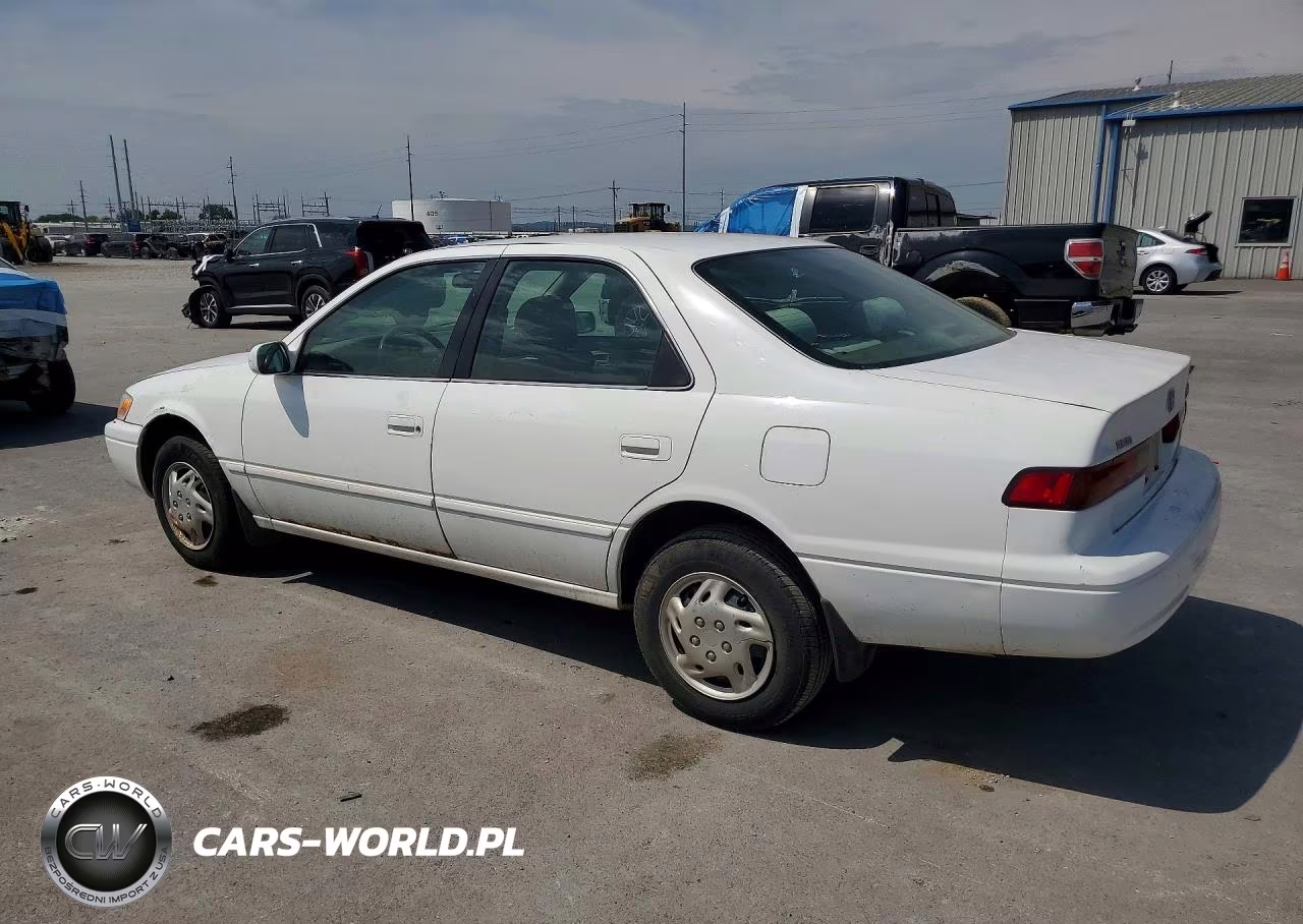 1999 Toyota Camry Le VIN:JT2BG28K2X0320252 - 2