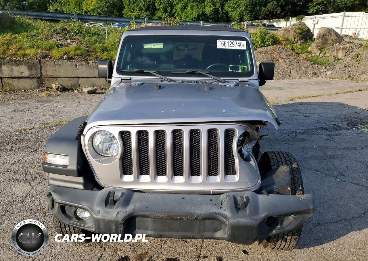 2018 Jeep Wrangler Unlimited Sport VIN:1C4HJXDG1JW120727 - 5