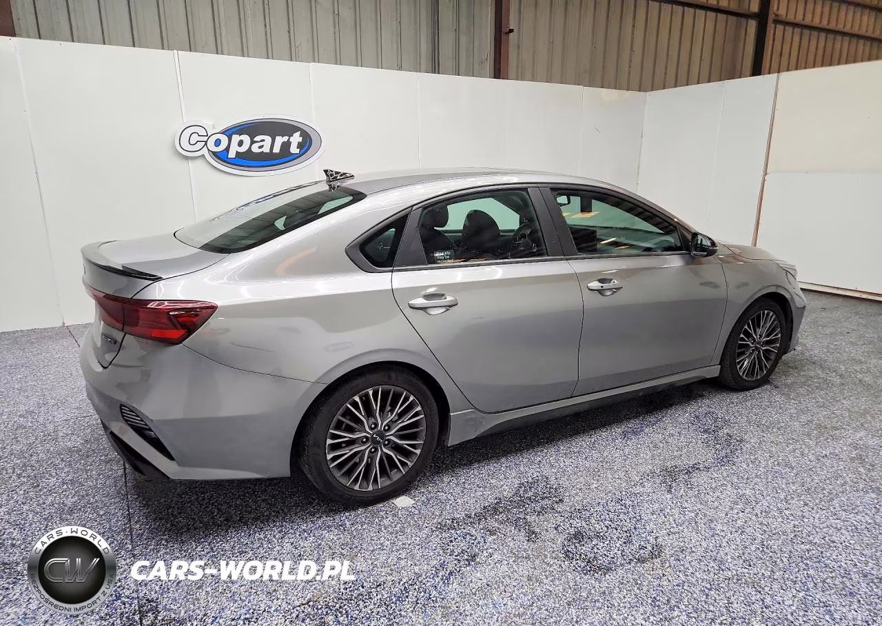 2023 Kia Forte Gt Line VIN:3KPF54AD9PE522857 - 3