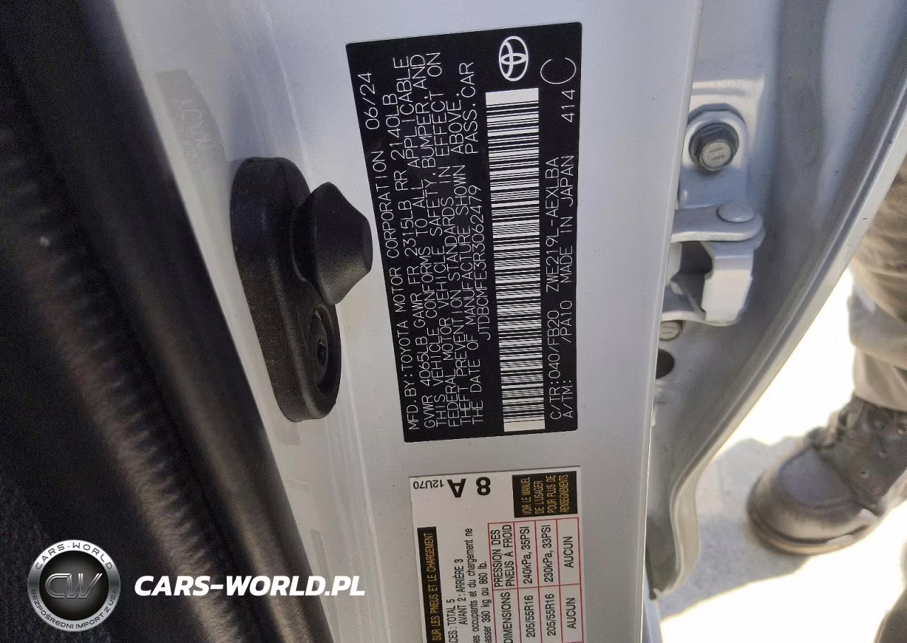 2024 Toyota Corolla Hybrid Le VIN:JTDBCMFE3R3062479 - 12