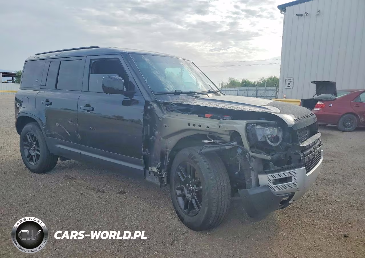 2023 Land Rover Defender 110 S VIN:SALEJ7EX0P2147167 - 4