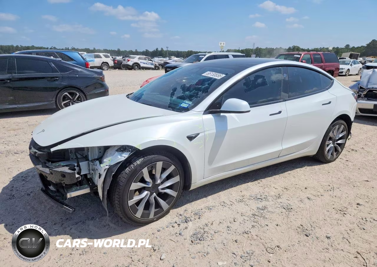2024 Tesla Model 3 – zdjęcie 1 z 12