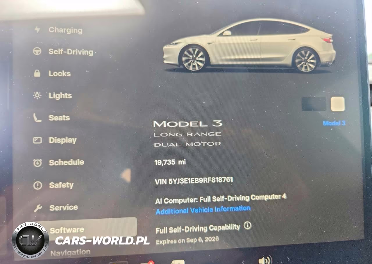 2024 Tesla Model 3 VIN:5YJ3E1EB9RF818761 - 9