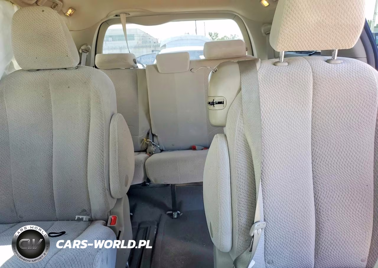2013 Toyota Sienna Le VIN:5TDKK3DC8DS373265 - 10