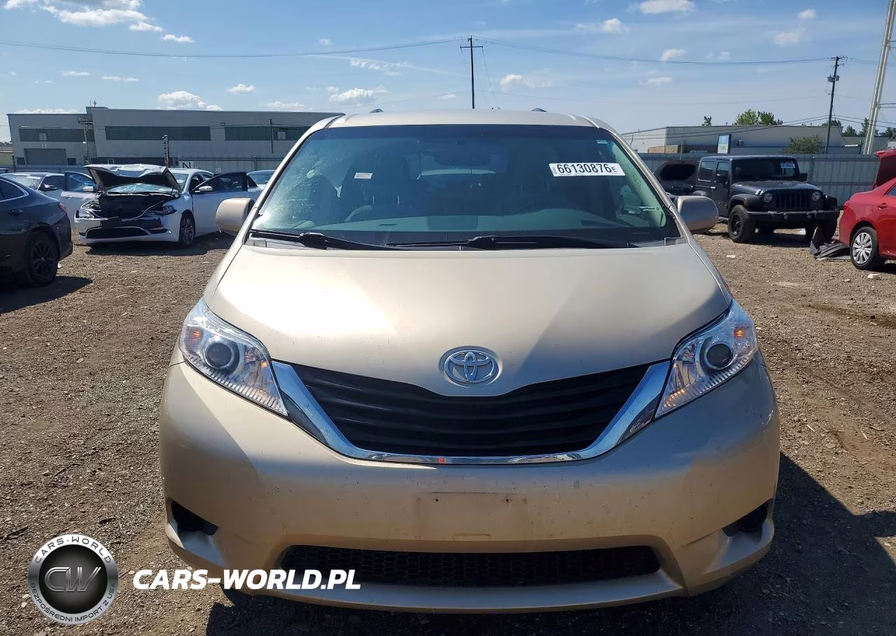2013 Toyota Sienna Le VIN:5TDKK3DC8DS373265 - 5