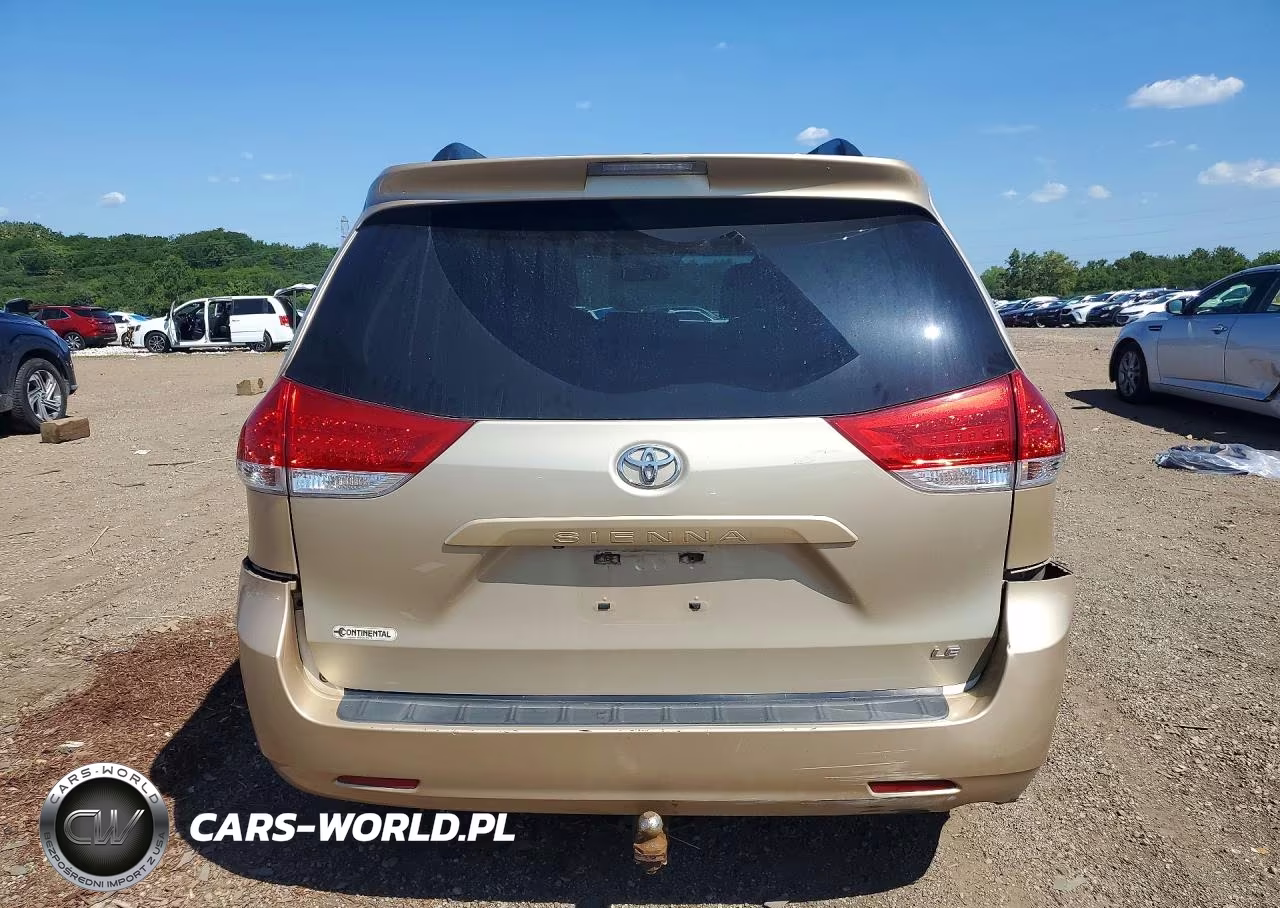 2013 Toyota Sienna Le VIN:5TDKK3DC8DS373265 - 6