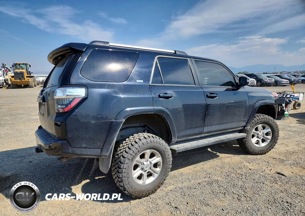 2022 Toyota 4Runner Sr5 (Se) VIN:JTENU5JR5N6063163 - 3