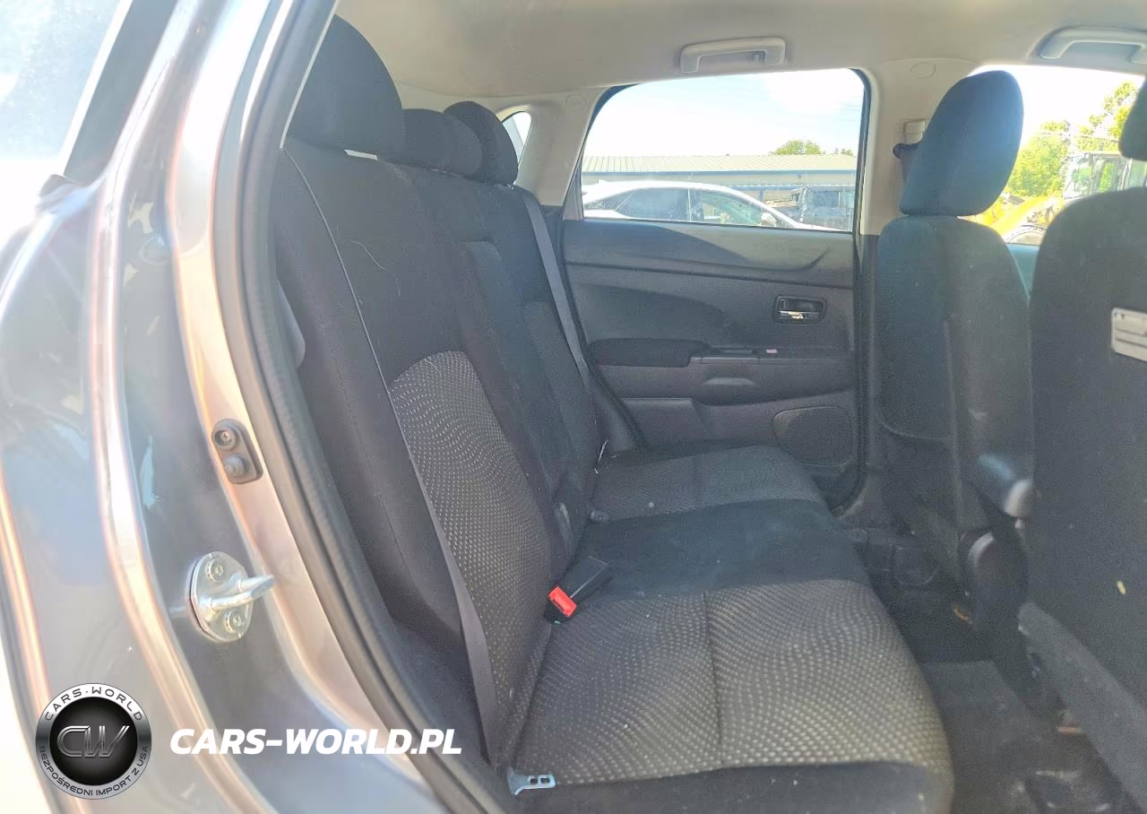 2016 Mitsubishi Outlander Sport Es VIN:JA4AR3AW6GZ030554 - 11