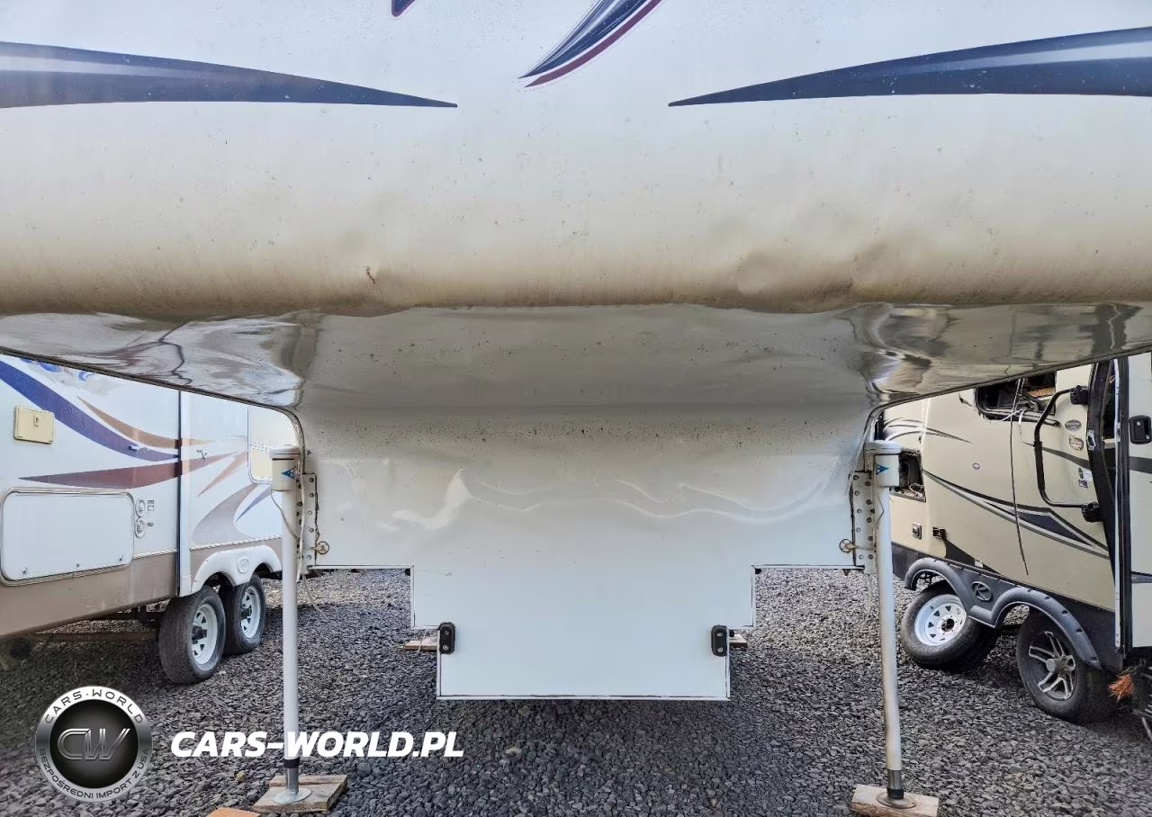 2014 Northwood Arctic Fox Slide-In Camper VIN:1NCN992S3E0111139 - 9